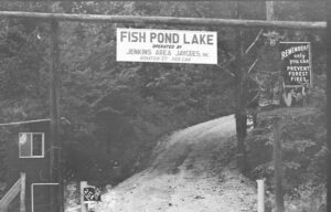 The photo was taken by Gary Wright in 1973 for the Appleshop.   We thank you for sharing these with us, Gary.